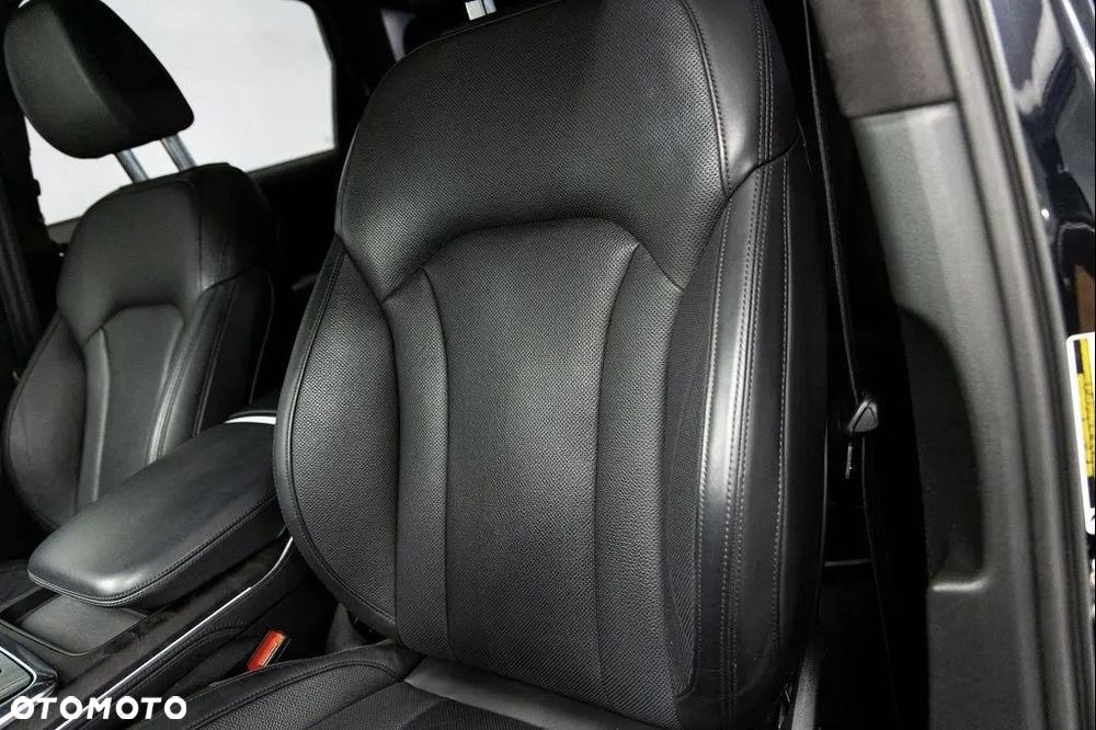 Audi Q7 55 TFSI mHEV Quattro S Line Tiptr - 25