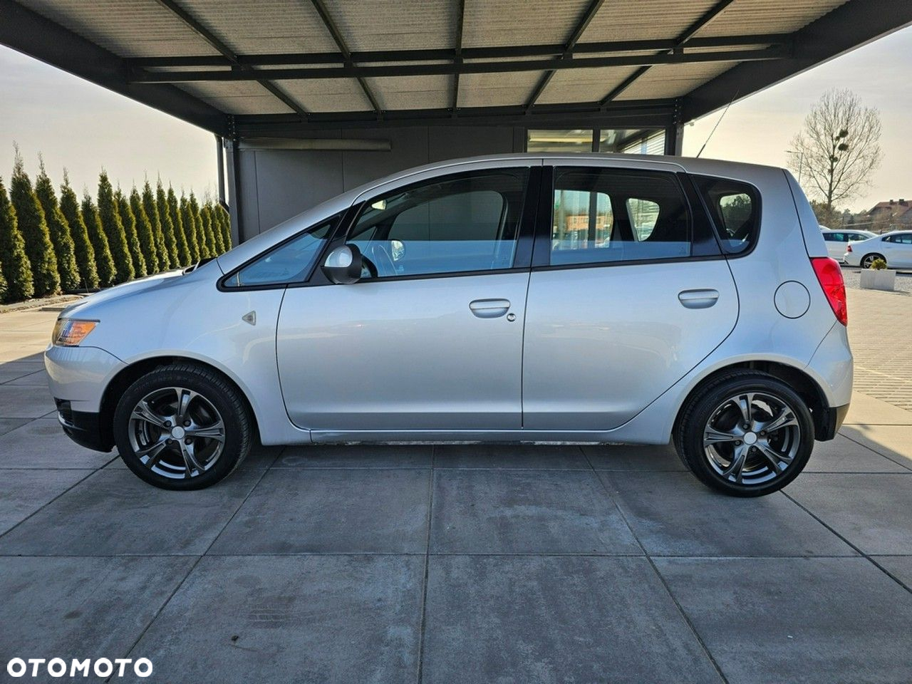 Mitsubishi Colt - 5