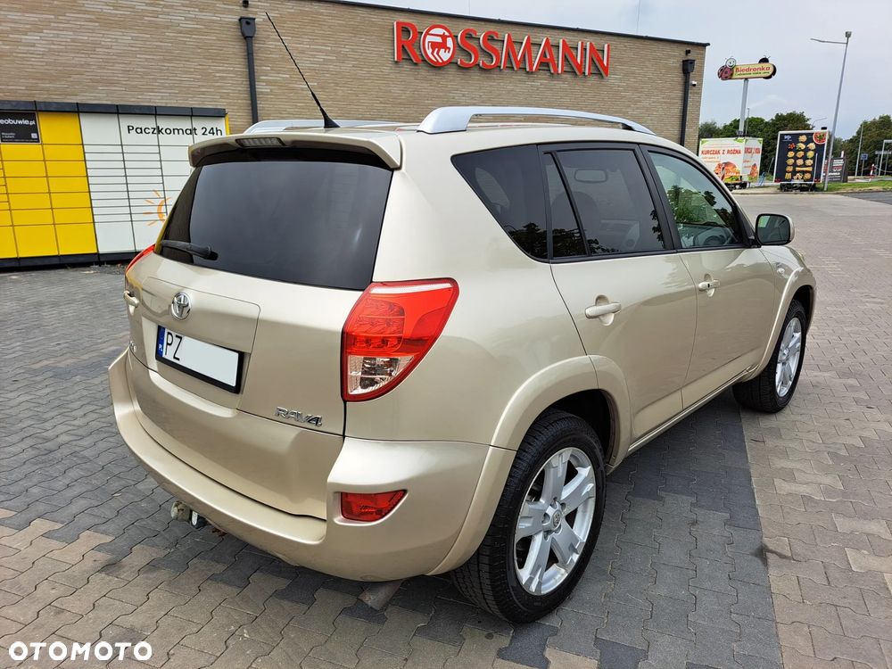 Toyota RAV4 - 5