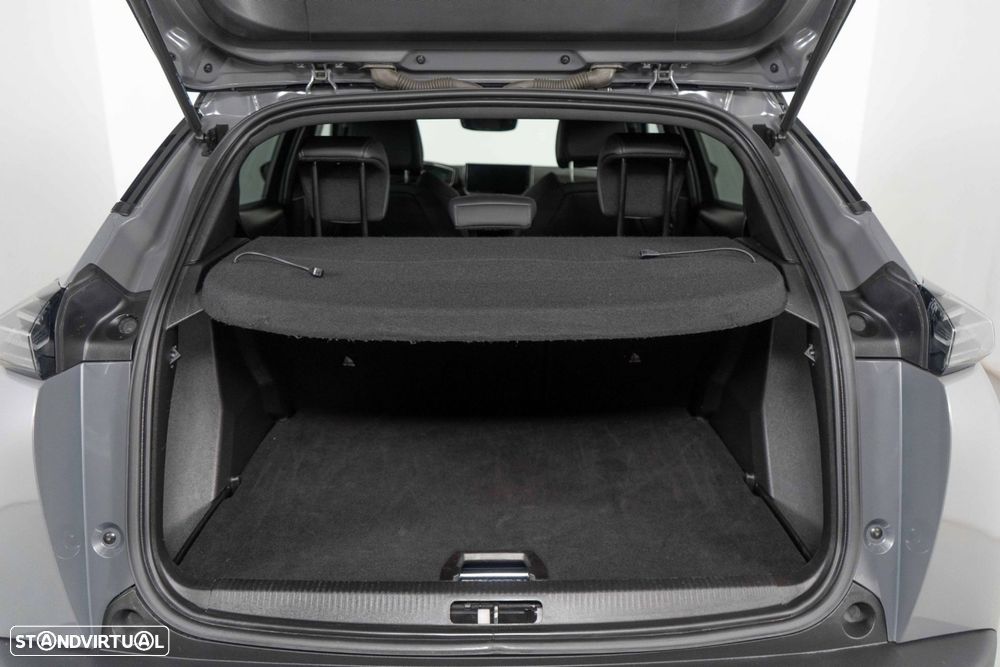 Peugeot 2008 1.2 PureTech GT EAT8 - 13