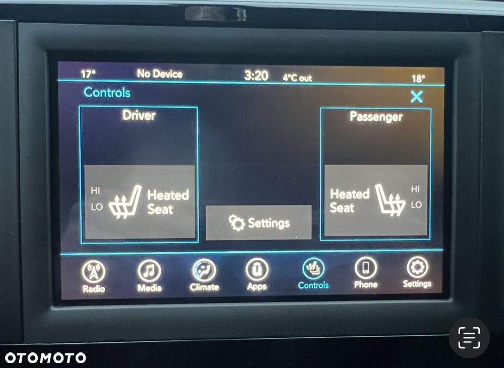 Chrysler Pacifica - 13