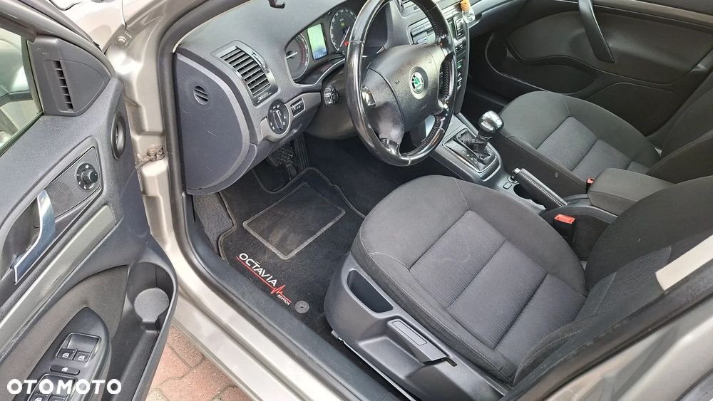 Skoda Octavia 1.9 TDI Ambiente DSG - 4