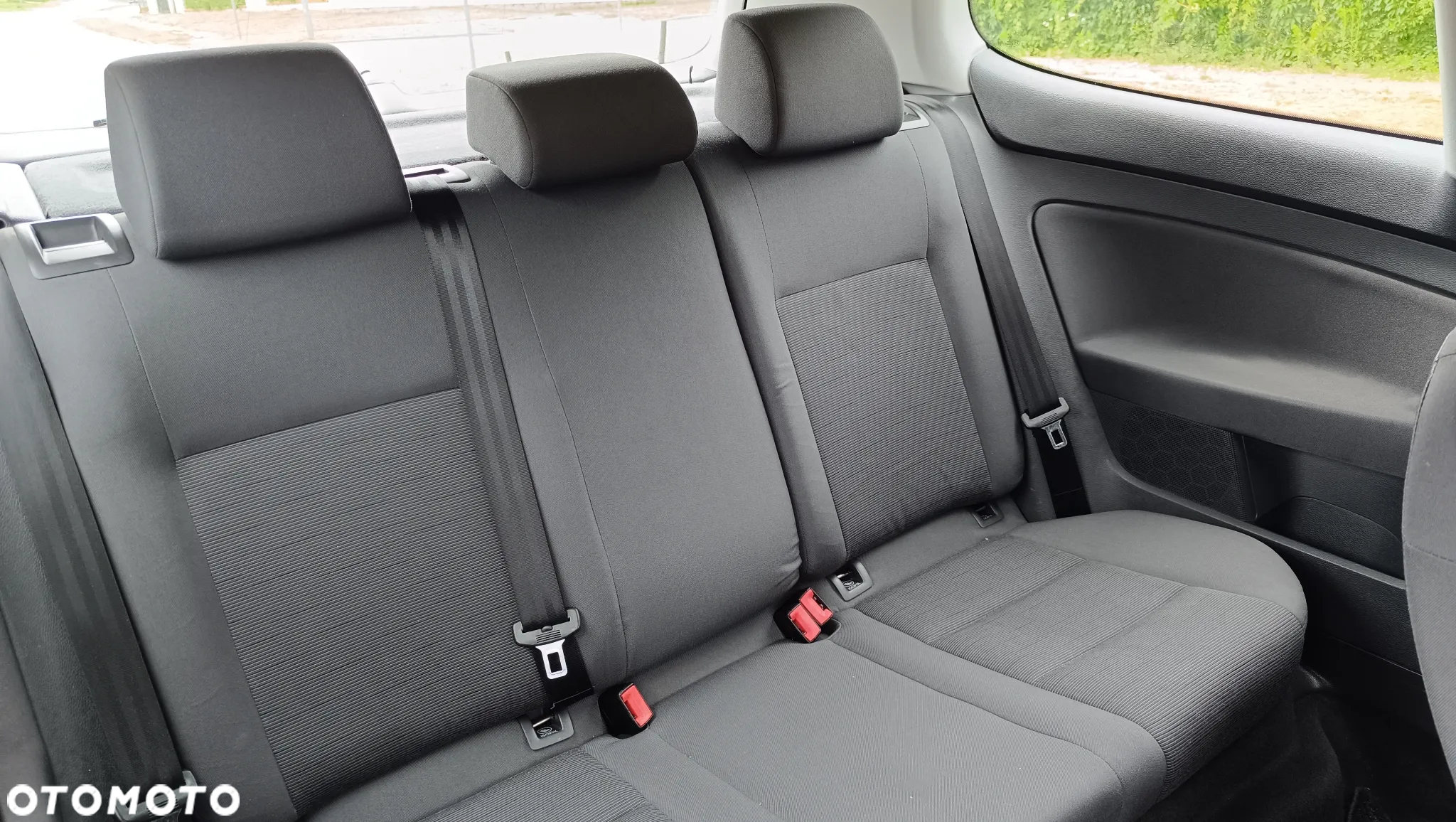 Volkswagen Golf 1.6 Comfortline - 12
