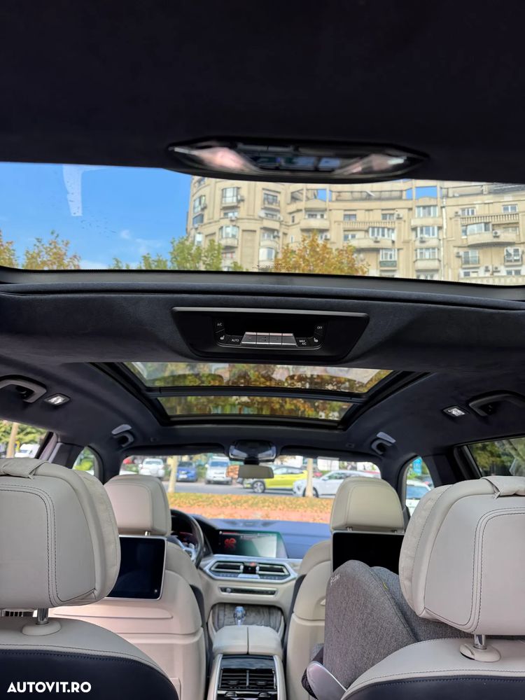 BMW X7 M50d - 12