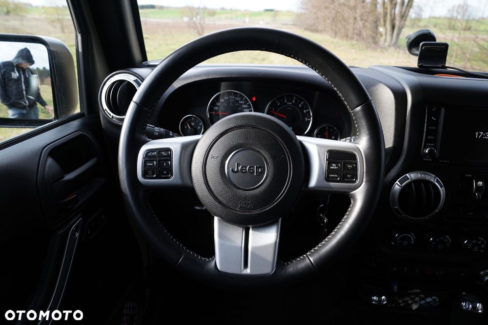Jeep Wrangler - 14