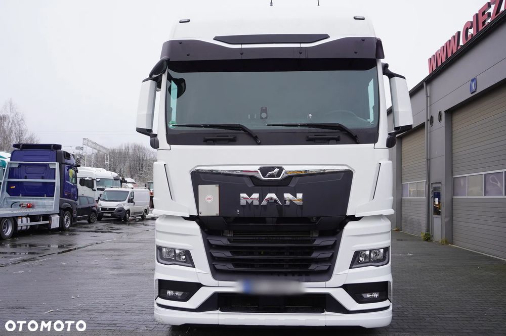 MAN TGX 18.510 E6 4x2 / Kab. sypialna / 2023 / 4 szt. - 8