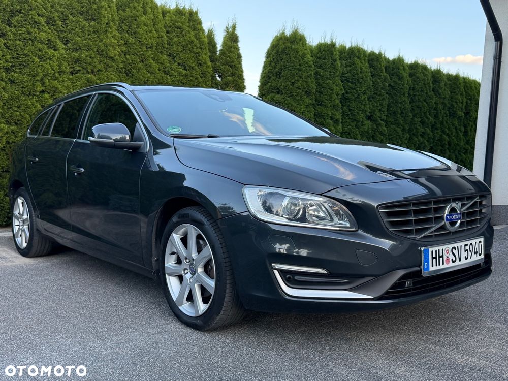 Volvo V60 D2 Drive-E Momentum - 2