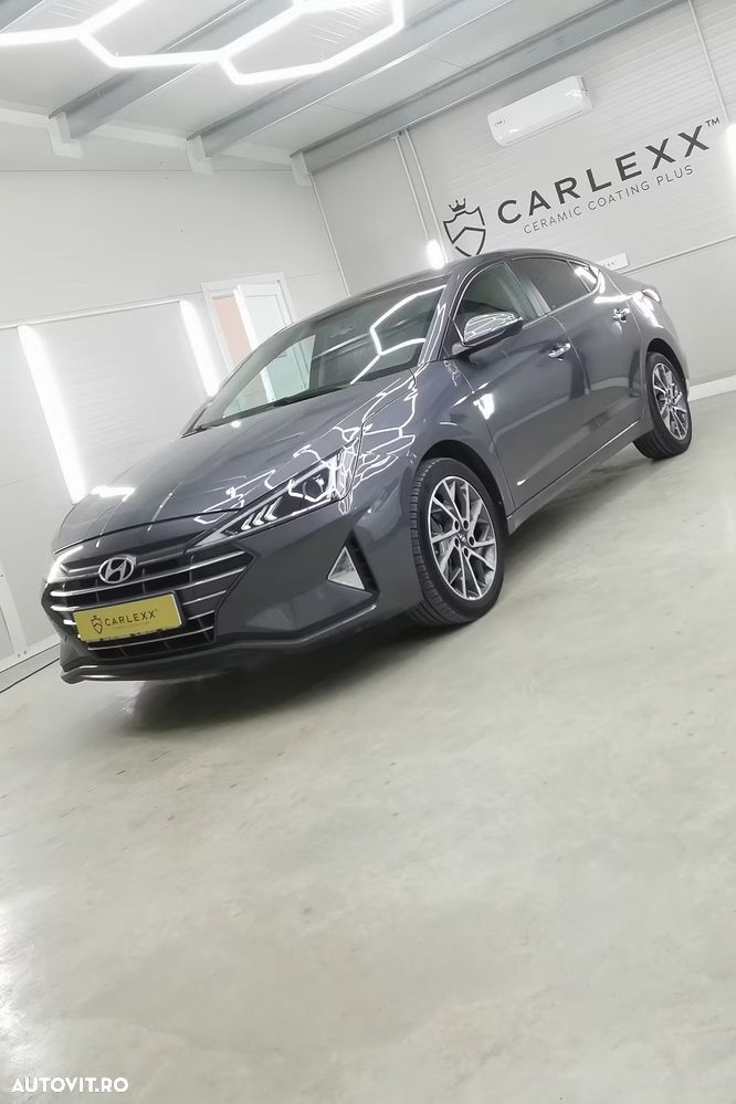 Hyundai Elantra 1.6 MPi Exclusive - 3
