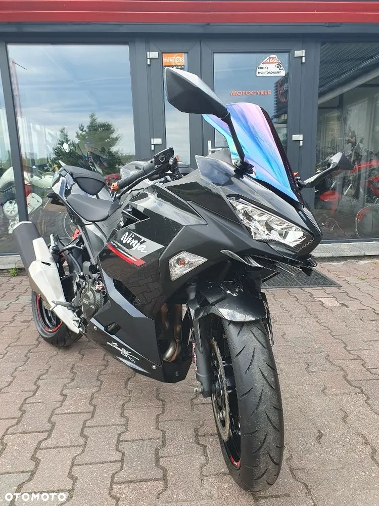 Kawasaki Ninja 400 - 23