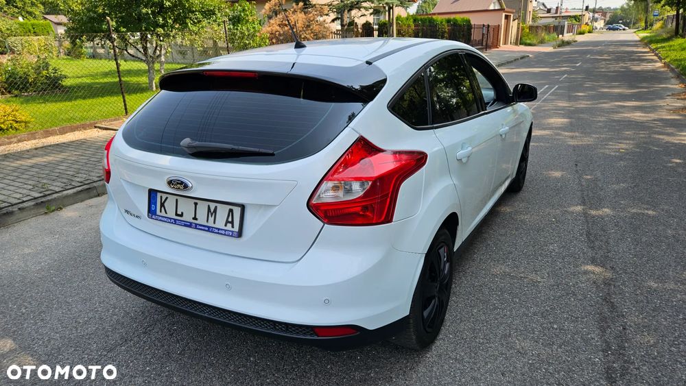Ford Focus 1.6 Edition - 14