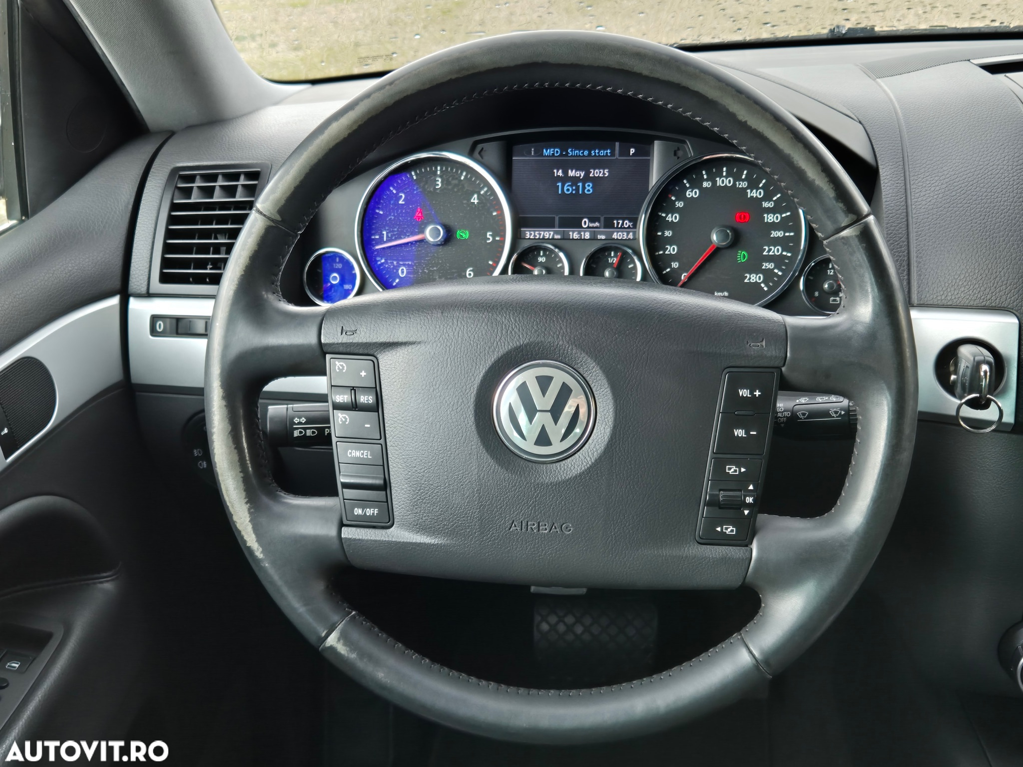 Volkswagen Touareg 3.0 V6 TDI Aut. - 25
