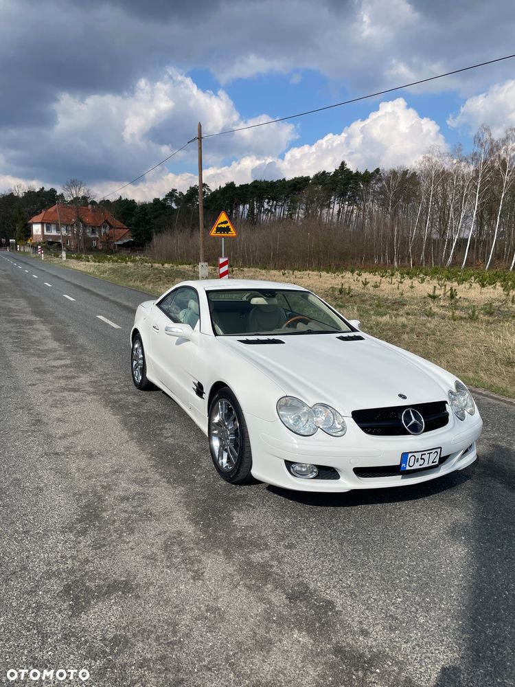 Mercedes-Benz SL - 1