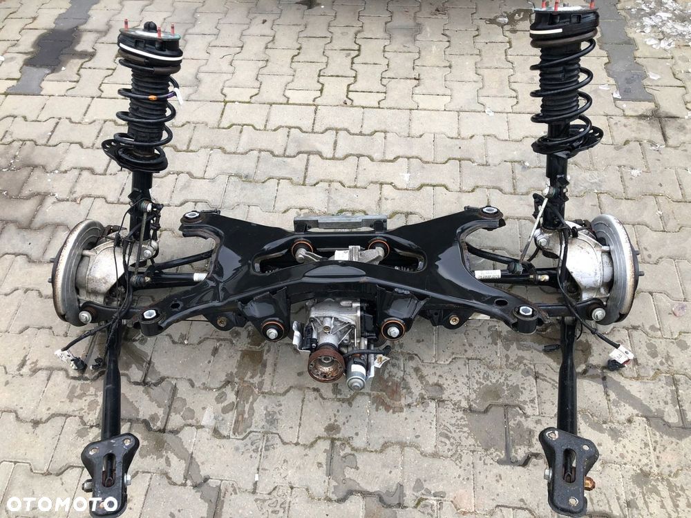 RANGE ROVER EVOQUE 2.0 DTD ZAWIESZENIE TYLNE KPL - 2
