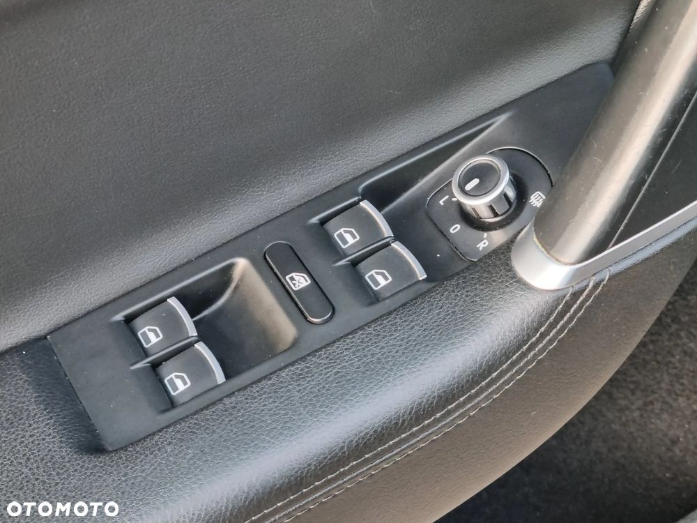 Volkswagen Passat 1.8 TSI Highline DSG - 29