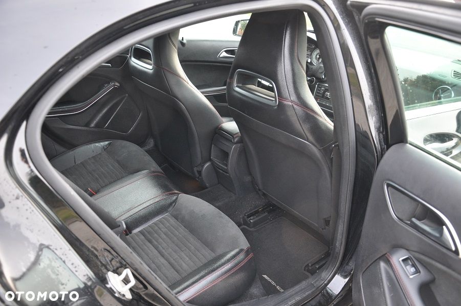 Mercedes-Benz Klasa A 180 7G-DCT AMG Line - 12