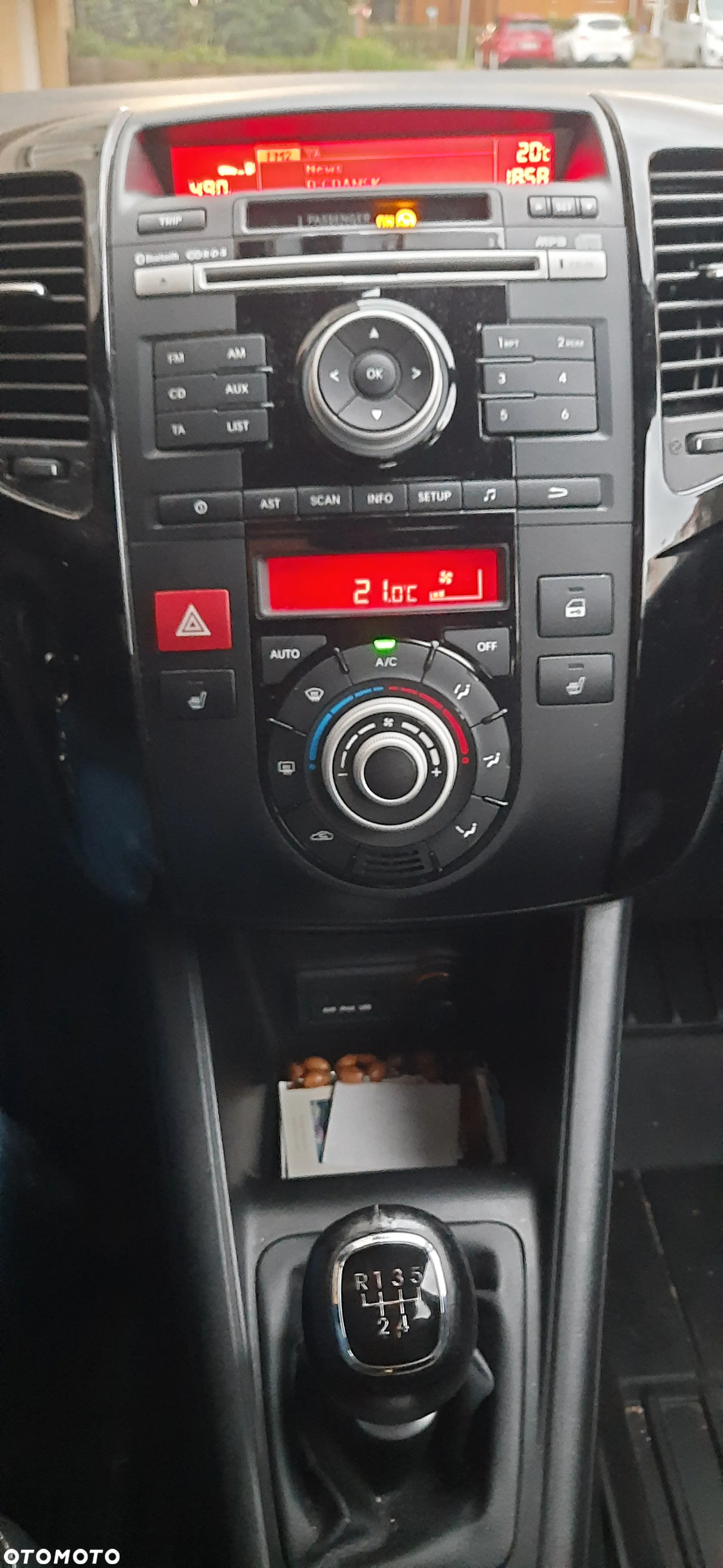 Kia Venga - 16