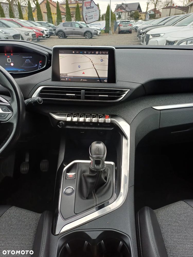 Peugeot 5008 1.2 PureTech Allure S&S - 28