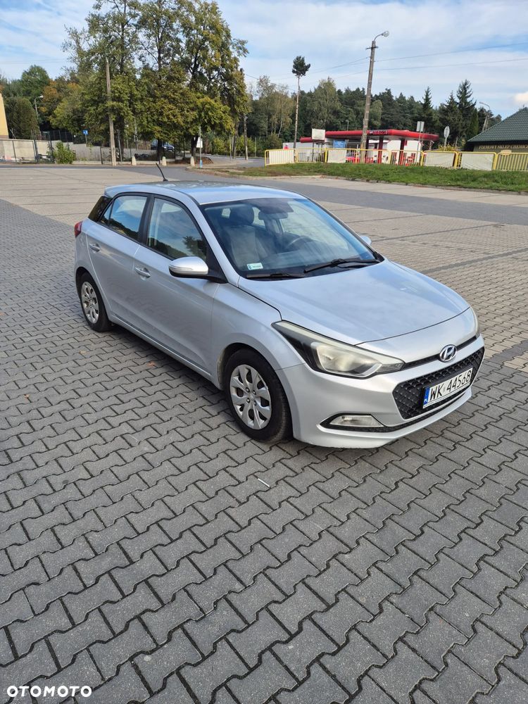 Hyundai i20 1.2 BlueDrive Classic + - 8
