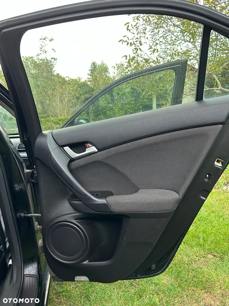 Honda Accord 2.0 Comfort - 26