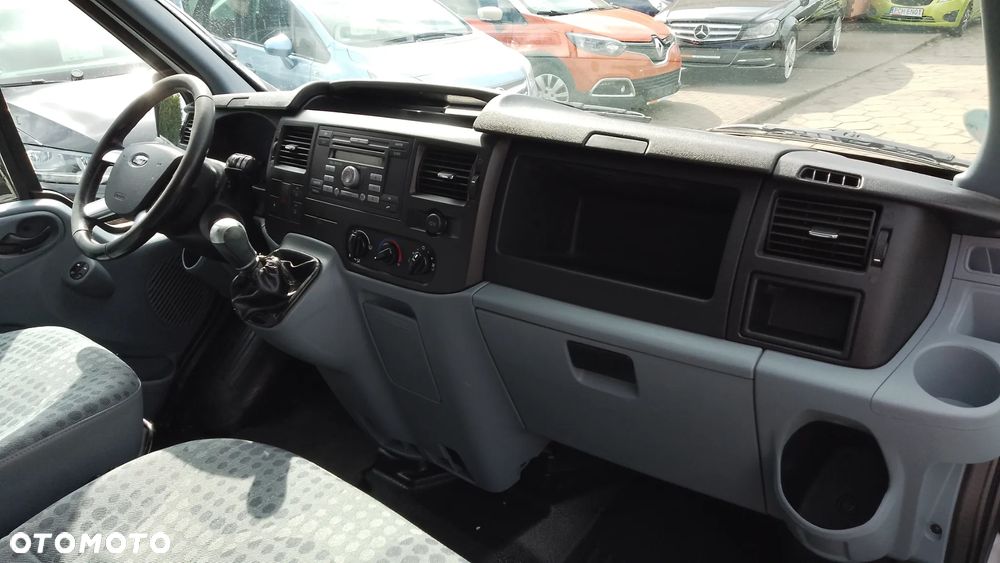 Ford Transit - 8