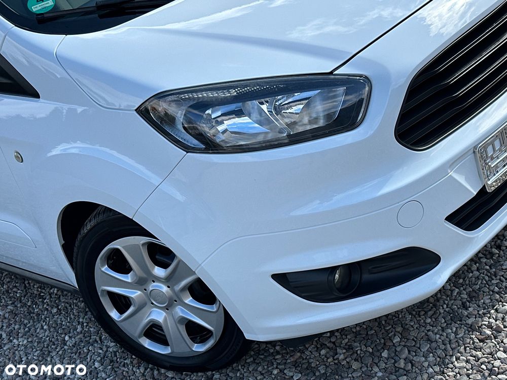 Ford Tourneo Courier 1.5 TDCi S&S Ambiente - 7