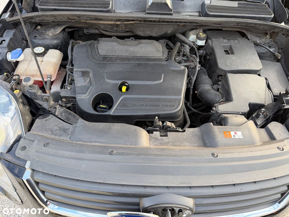 Ford Kuga 2.0 TDCi 2x4 Titanium - 24
