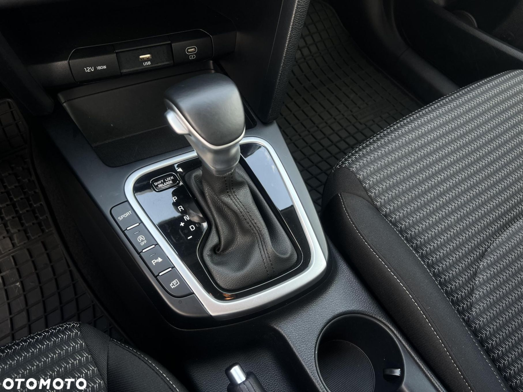 Kia Ceed 1.5 T-GDI M DCT - 15