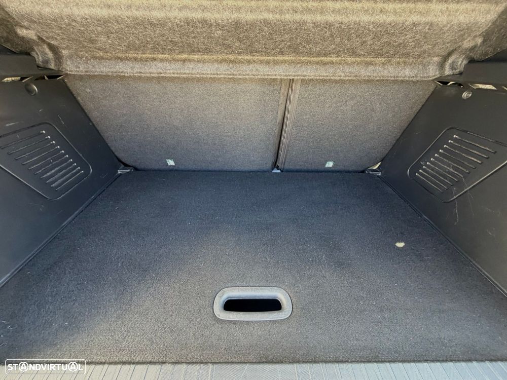 Renault Captur - 50