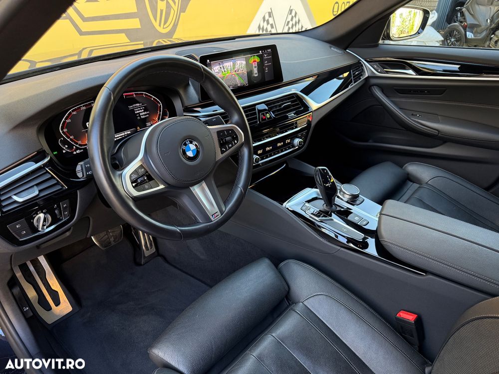 BMW Seria 5 520i AT - 19