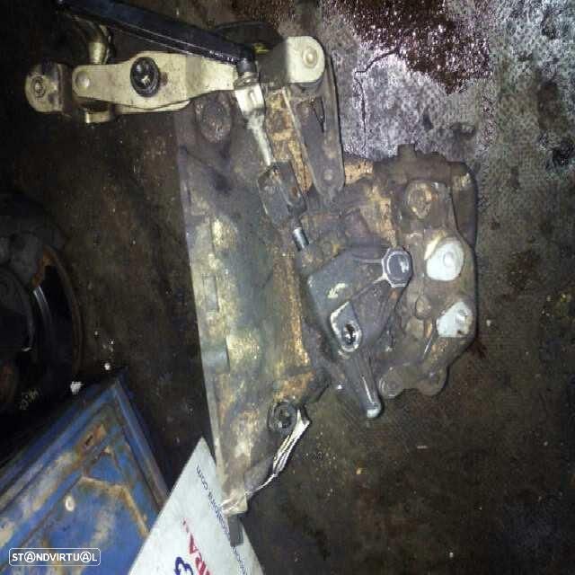 CAIXA DE VELOCIDADES OPEL CORSA C - 1