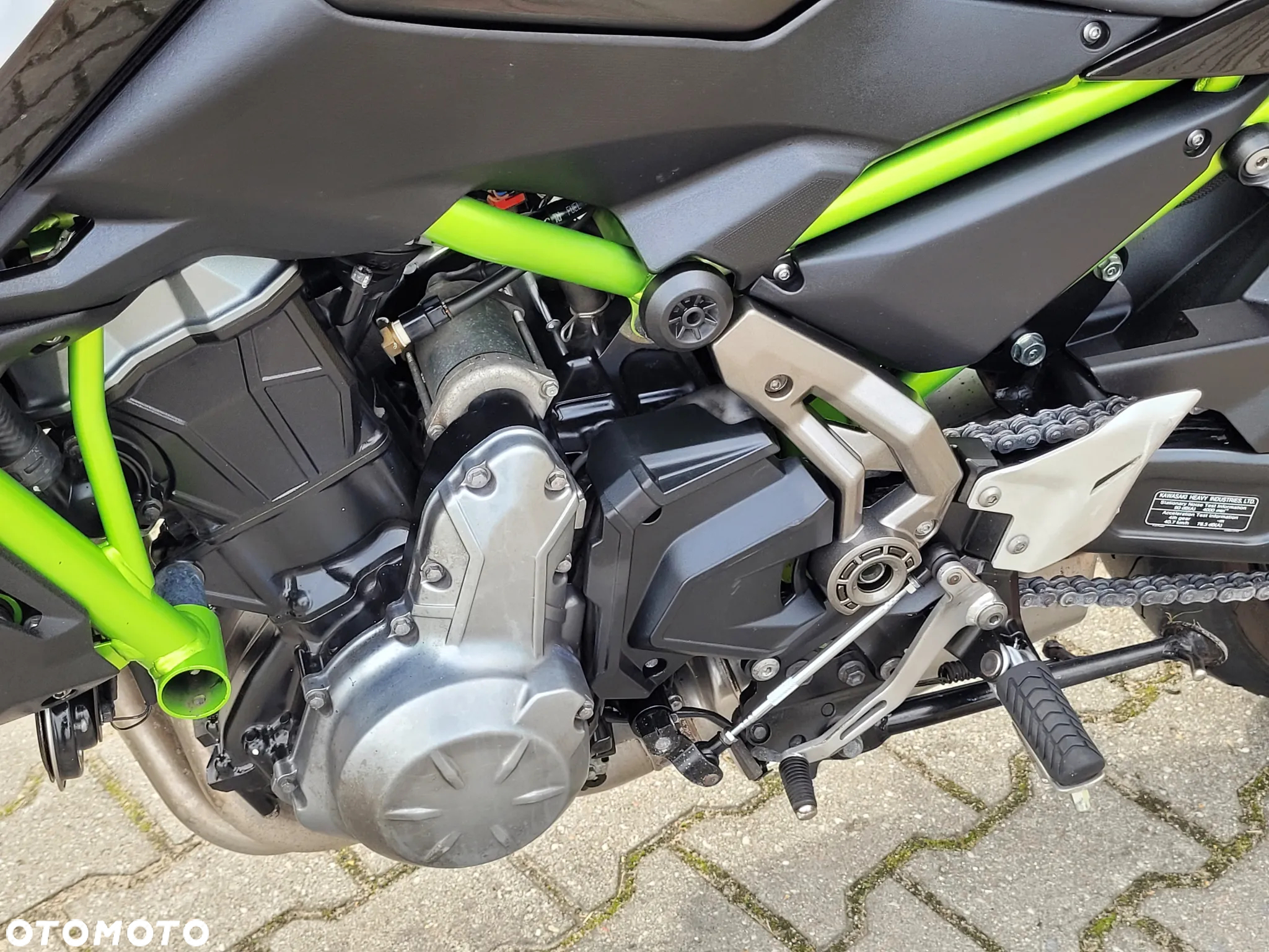 Kawasaki Z 650 - 16