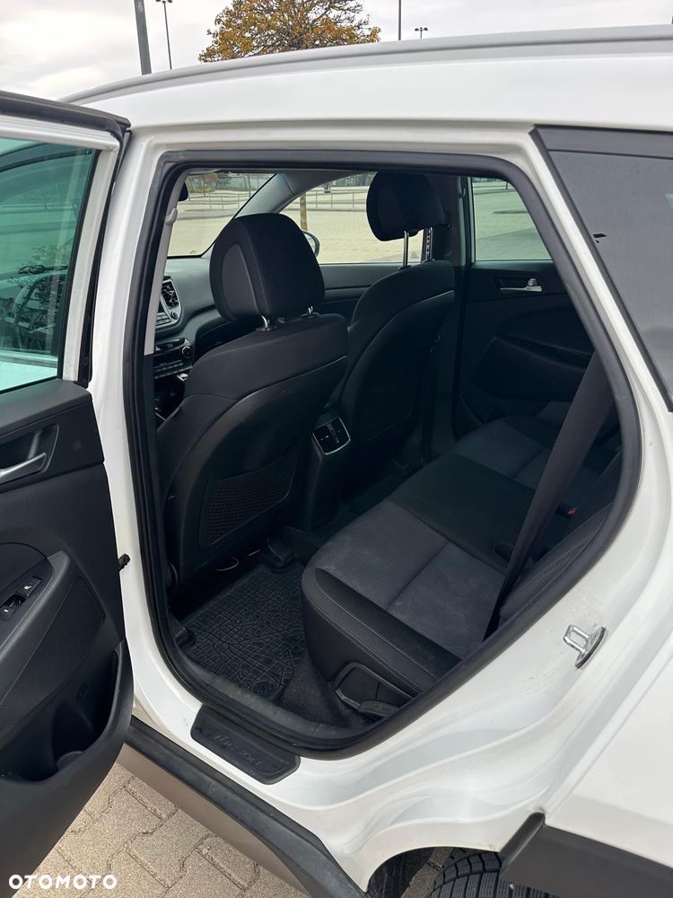 Hyundai Tucson 1.6 GDI BlueDrive Style 2WD - 10