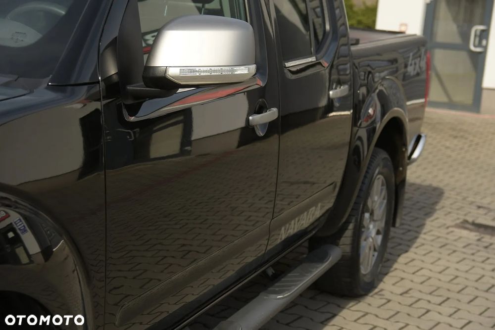Nissan Navara 3.0 D V6 Platinum Long EU5 - 13
