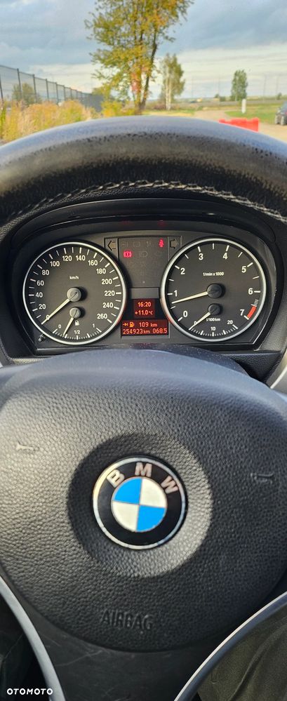 BMW Seria 3 318i - 19