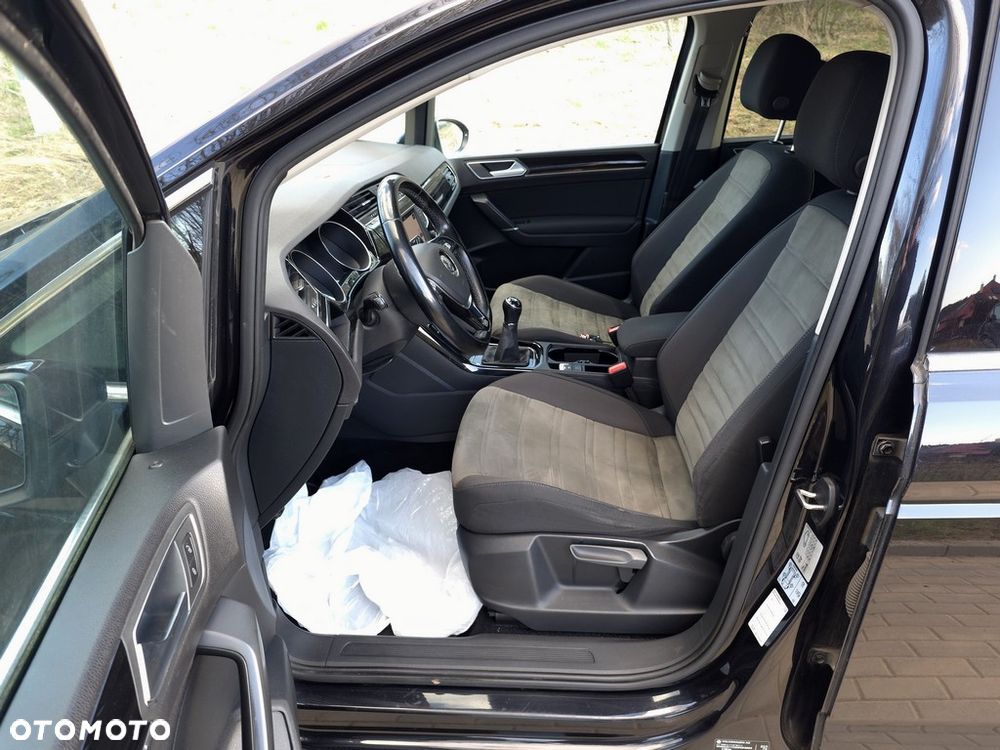 Volkswagen Touran 2.0 TDI BMT Highline - 8