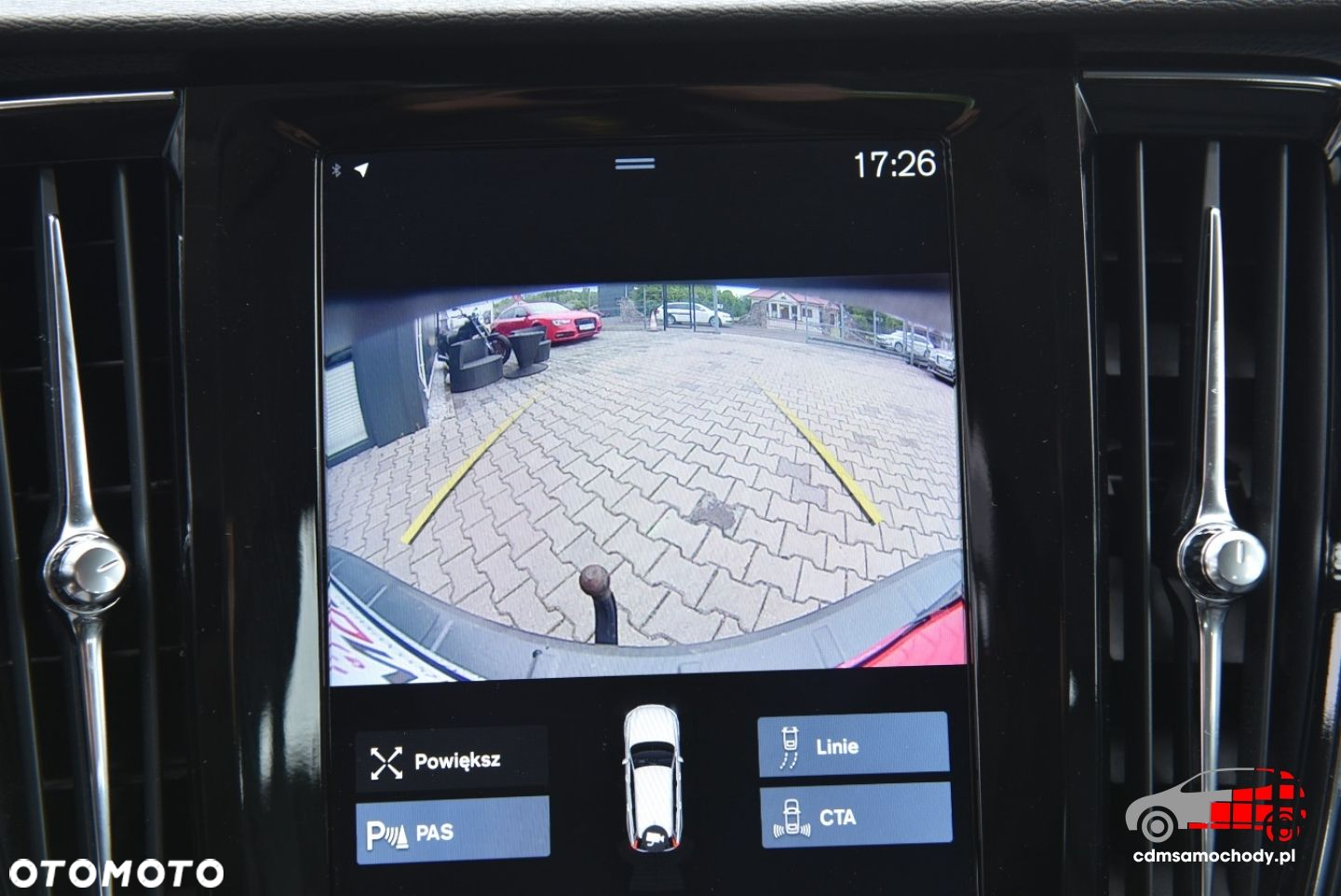 Volvo V90 D4 Momentum - 25