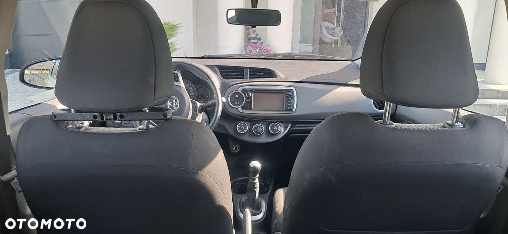 Toyota Yaris 1.33 Selection Platinum - 4