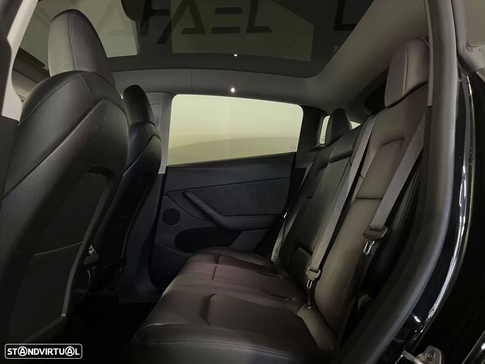 Tesla Model Y Long Range Tração Integral - 16