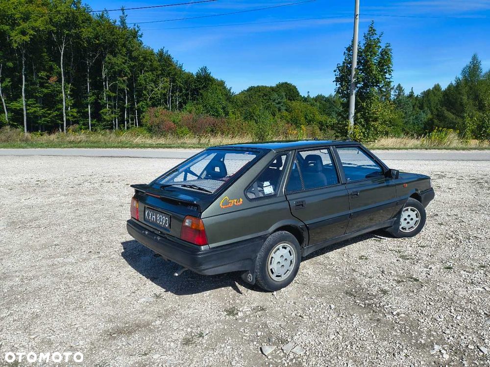 Polonez Caro - 5