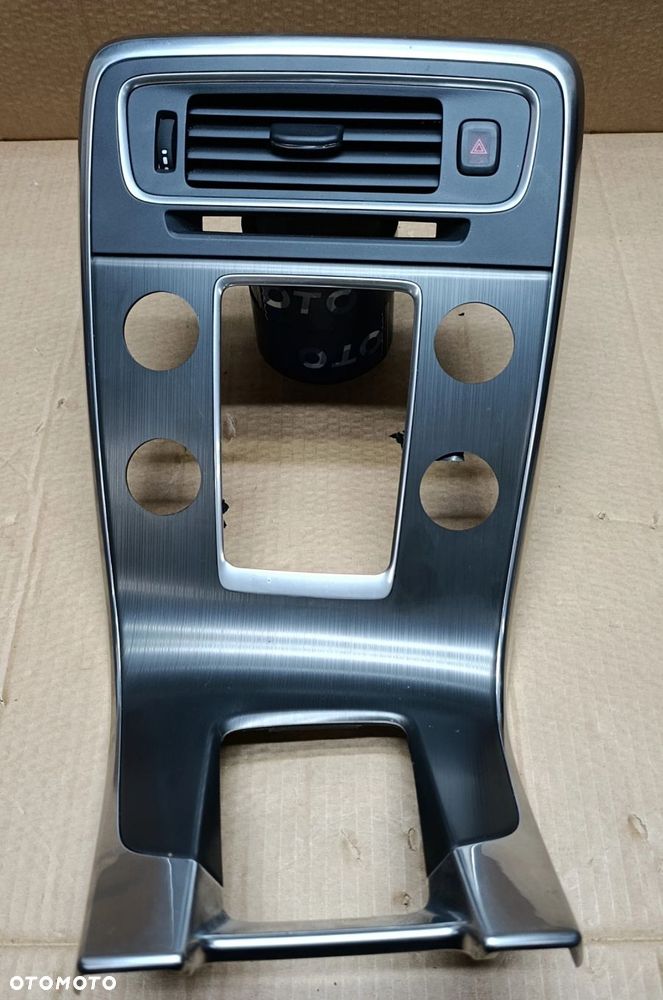 Volvo V60 I dekor deski konsoli stan bdb S60 II - 1