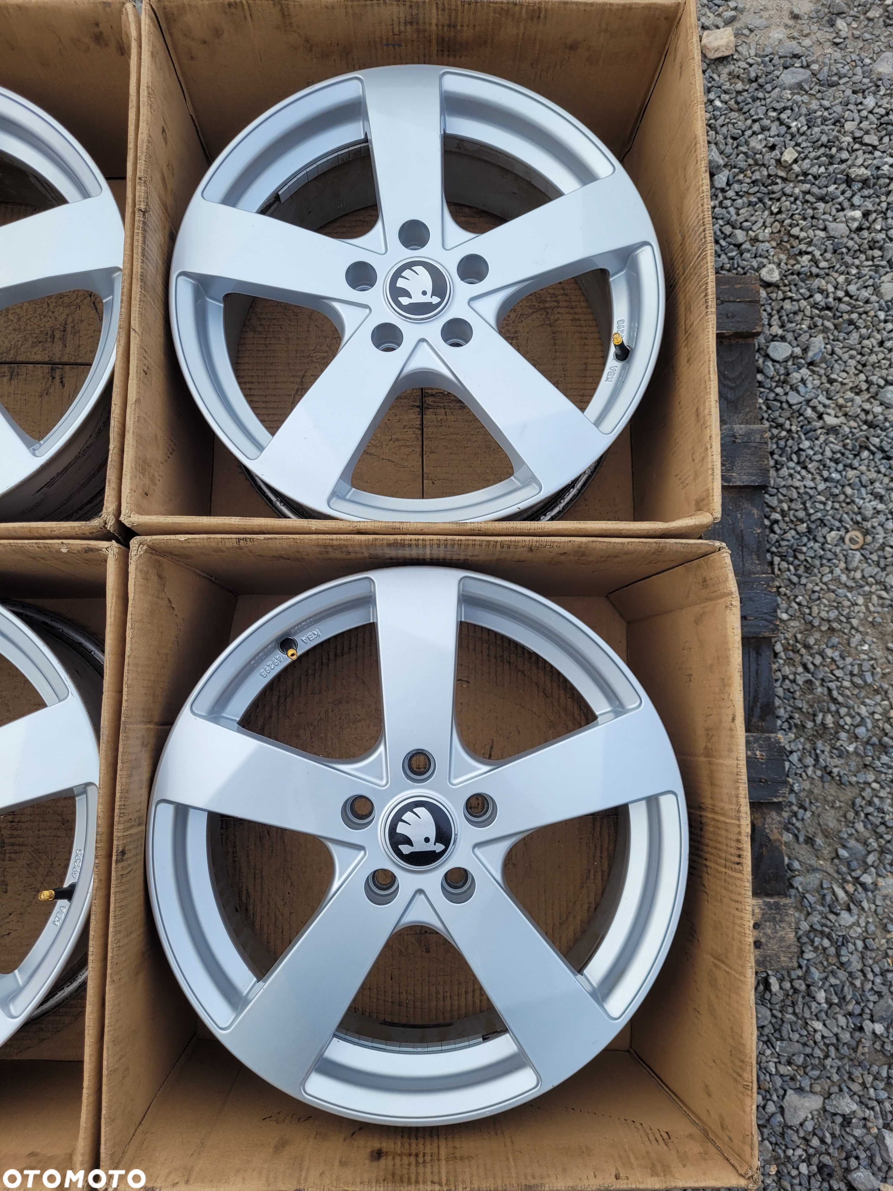 Felgi aluminiowe Alu Alufelgi SKODA - 17 cali 5x112 7J ET38 ø66.6 - 2