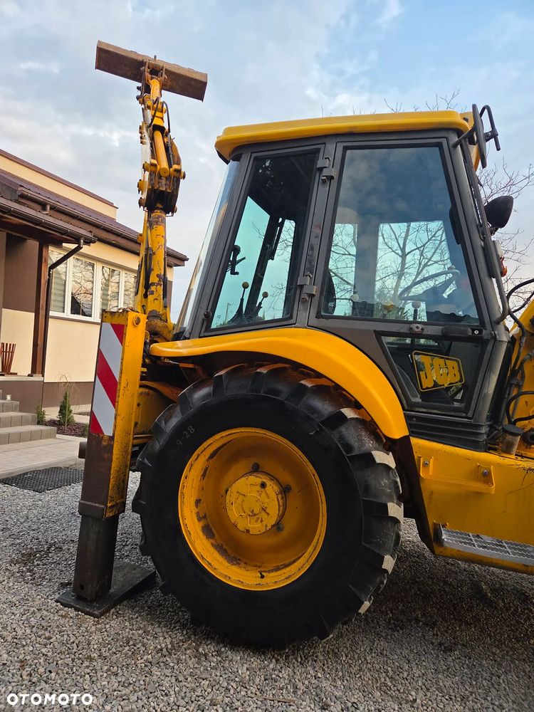 JCB 4CX - 8