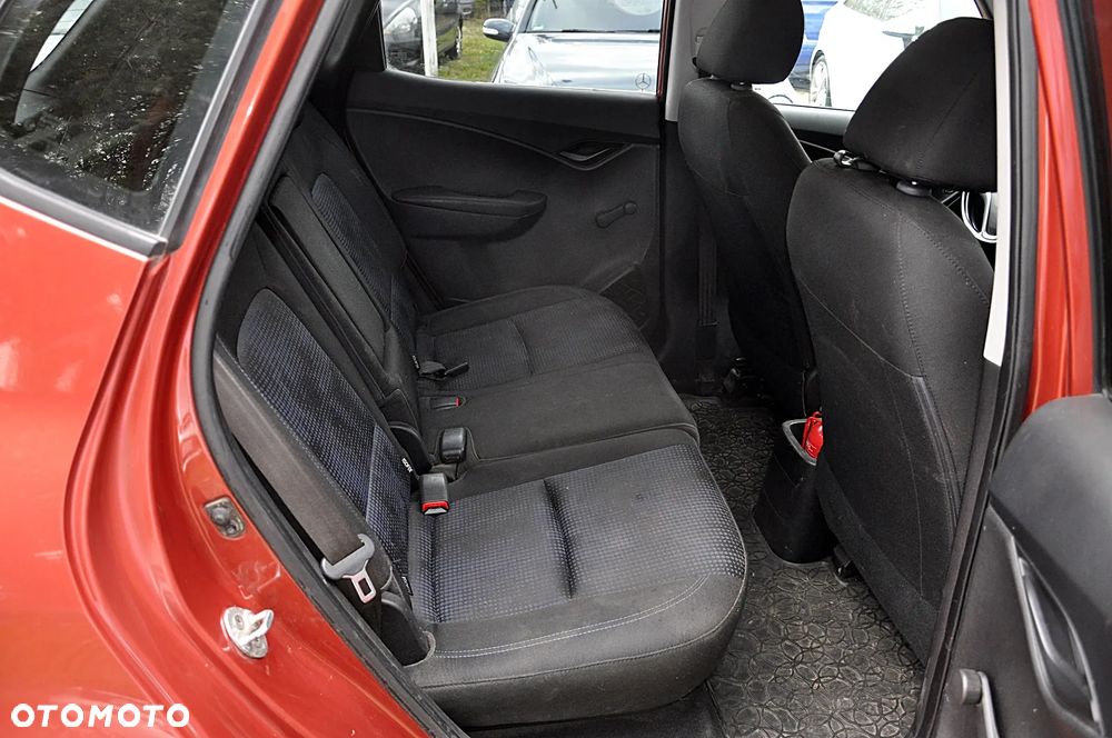 Hyundai ix20 1.4 Comfort - 20