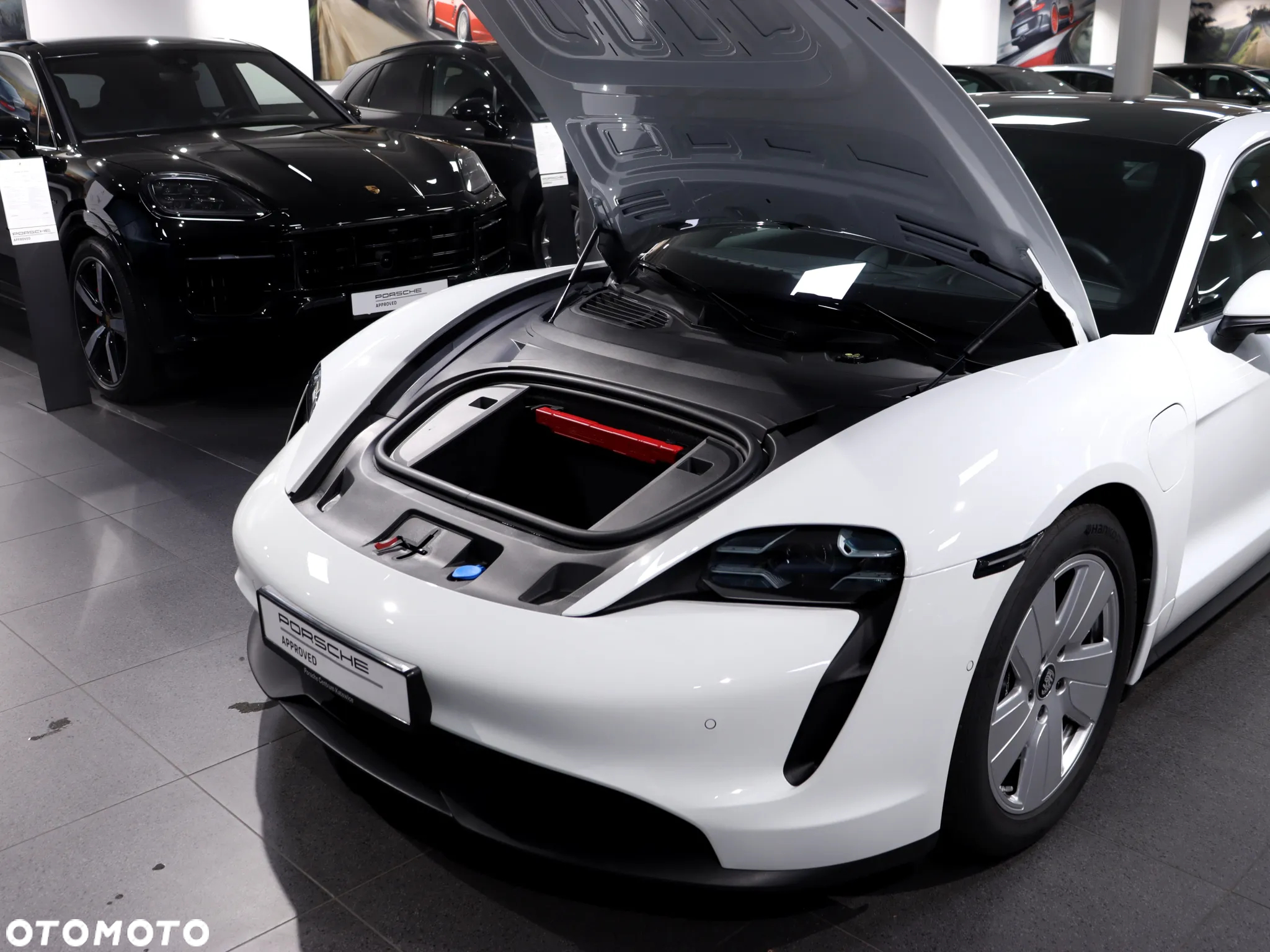 Porsche Taycan Performance Plus - 36