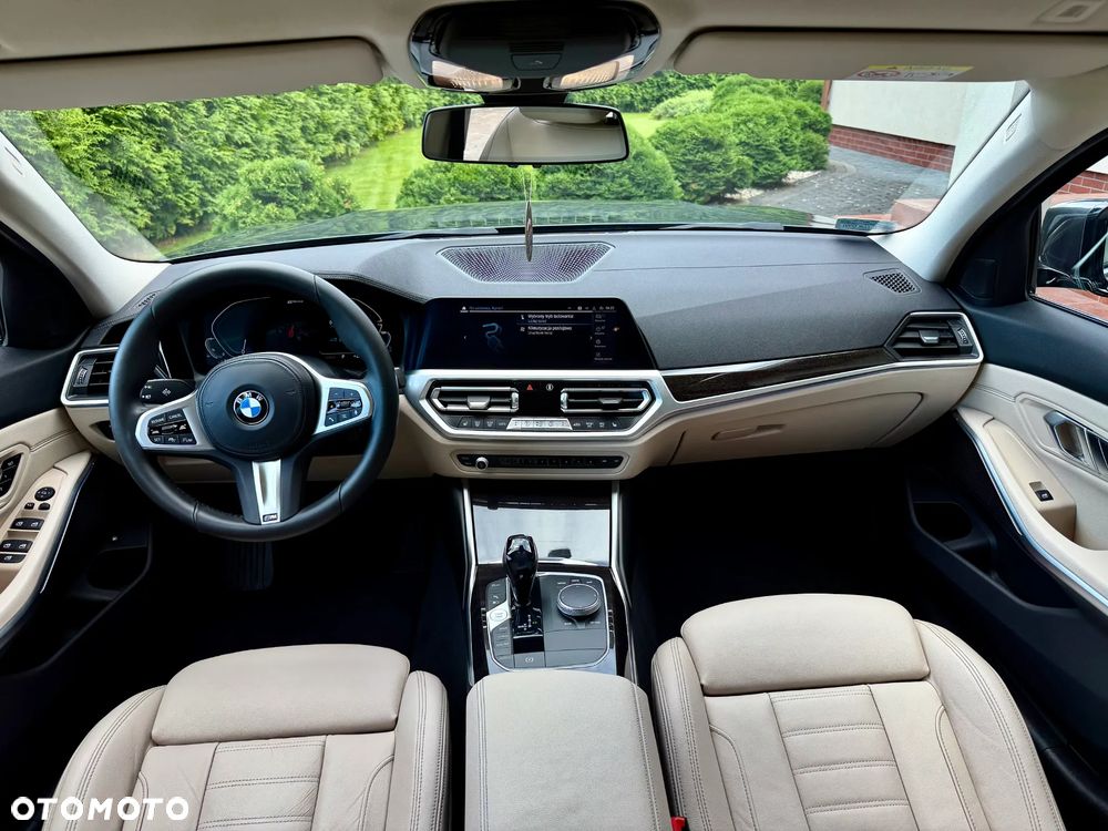 BMW Seria 3 330e Luxury Line sport - 17