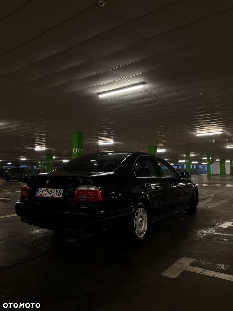 BMW Seria 5 520d - 10