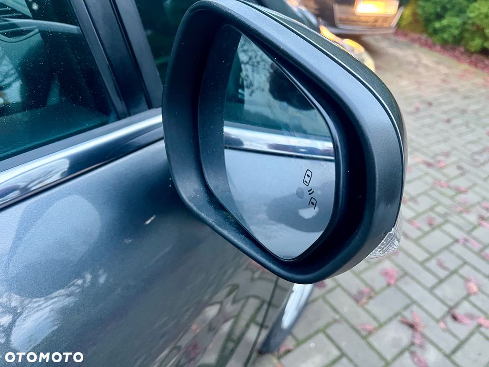 Ford Fiesta 1.0 EcoBoost S&S TITANIUM - 10