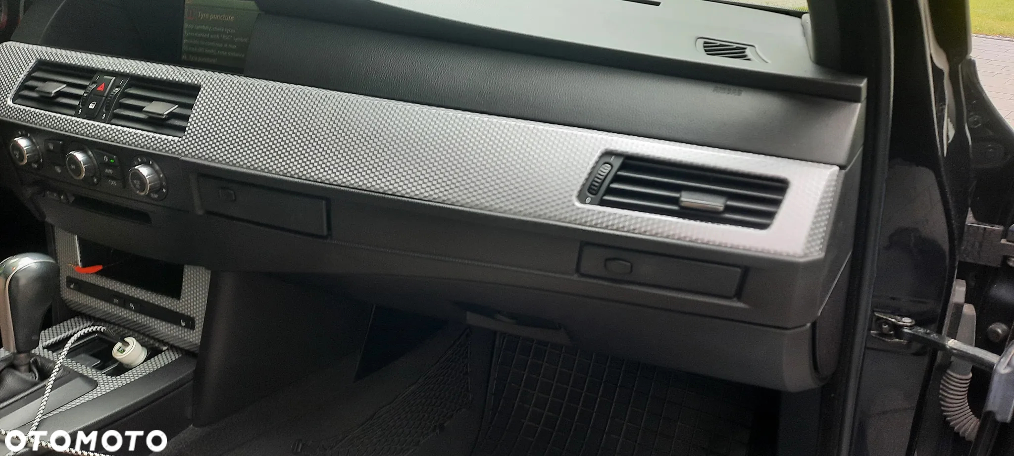 BMW Seria 5 530i Touring - 26