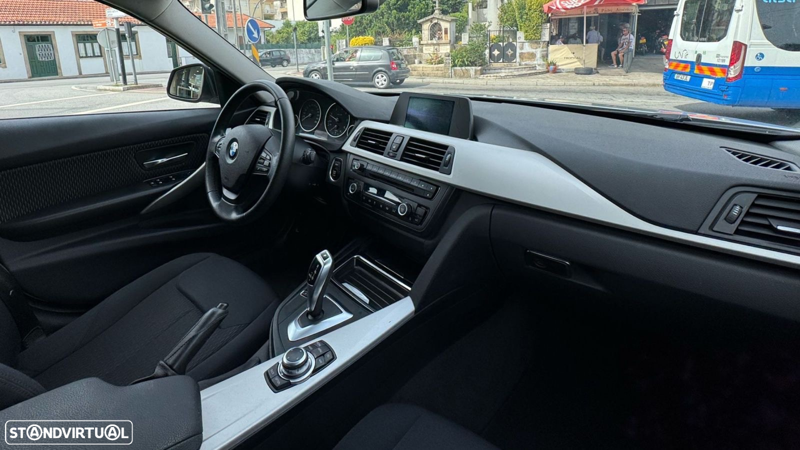 BMW 320 d Touring Aut. - 14