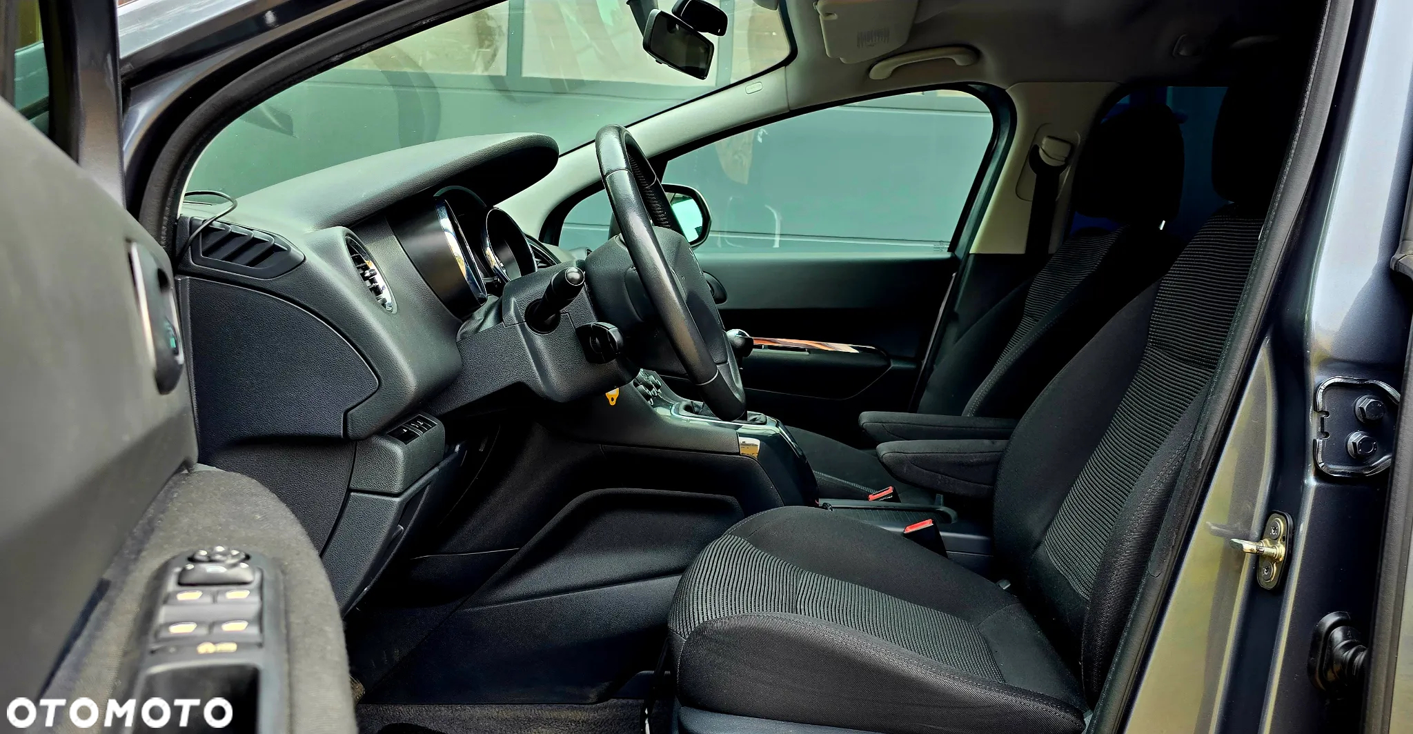 Peugeot 5008 1.6 HDi Family 7os - 22